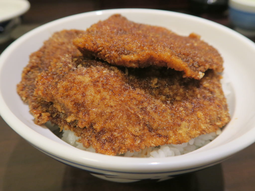 ソースカツ丼発祥説の一つ「ヨーロッパ軒」のソースカツ丼