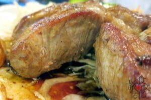 分厚い豚ロース肉