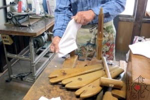 行田には現在も古い足袋工場が残る