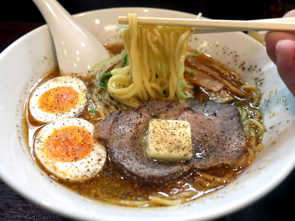 「拉麺阿修羅」の船橋ソースラーメン