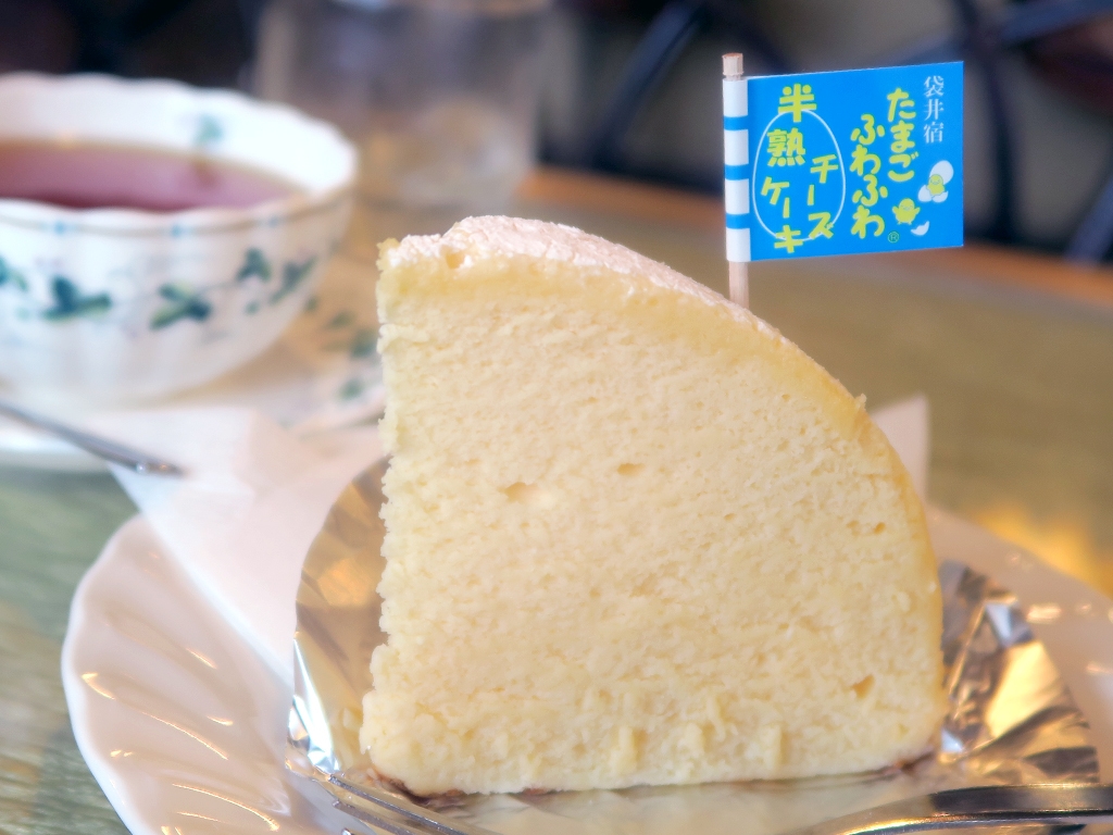 「ふるさと銘菓いとう」のたまごふわふわ半熟チーズケーキ