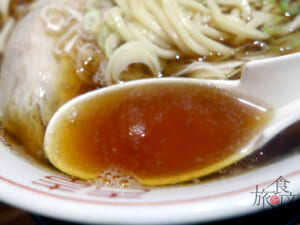 「長尾中華そば」のあっさりスープ
