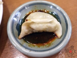 「満腹」の皮は薄く油は控えめ