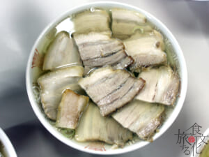 「坂内食堂」の肉そば