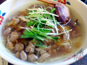「港楽亭」の三崎まぐろラーメン