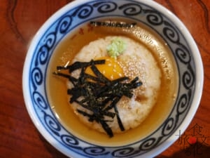 まかないから生まれた「つゆだく玉子ごはん」