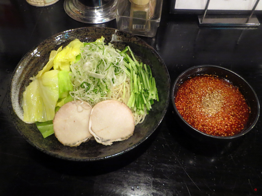 「ばくだん屋」の広島つけ麺