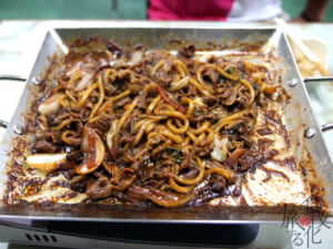 鉄板焼きのシメに食べるうどん