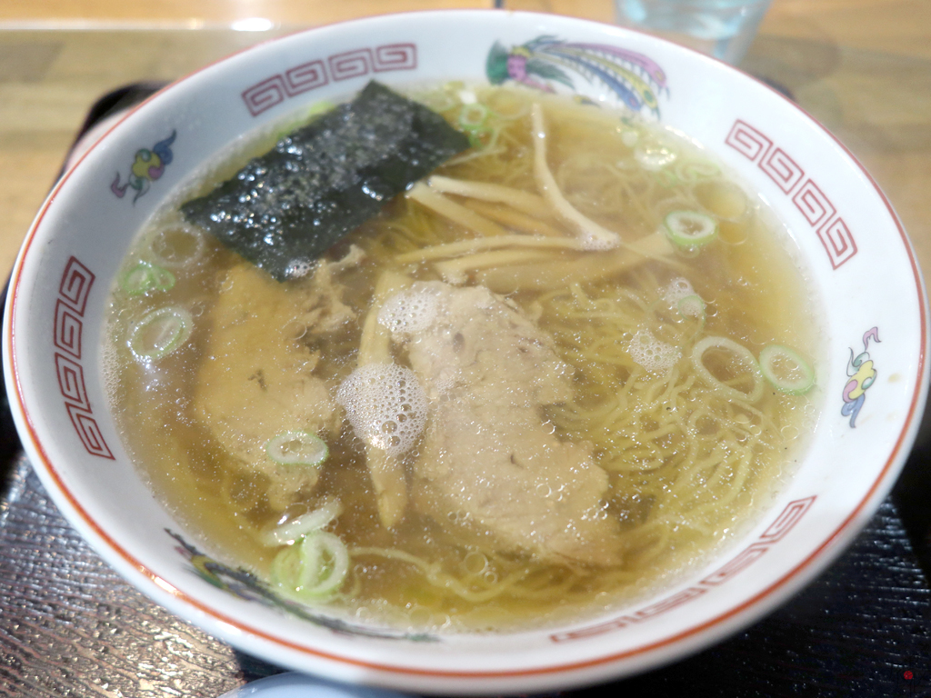 「駅前食堂」の釜石ラーメン