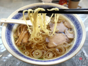 「こんとき」も細麺だ