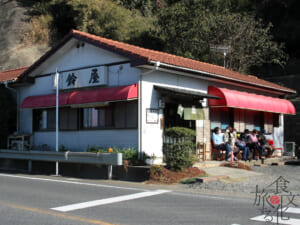 「梅乃家」と人気を二分する「鈴屋」