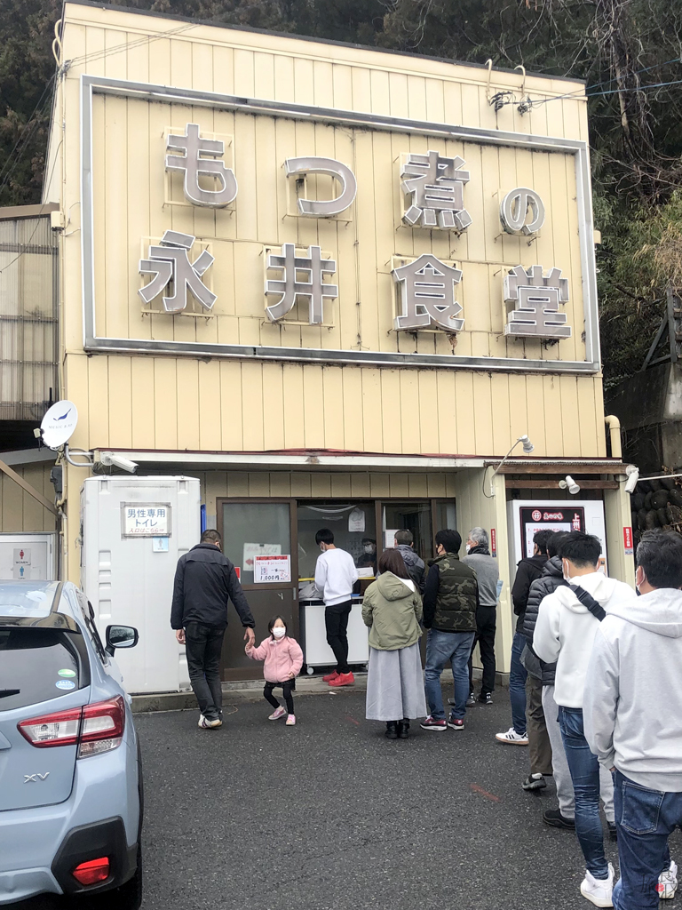 食堂の定休日も売店に行列が