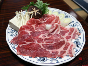 豚肉で食べる群馬のすき焼き