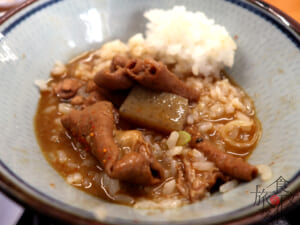 禁断の「もつ煮茶漬け」