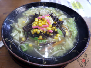 「鶴岡食堂」のチャンポン