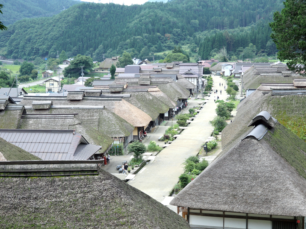 江戸時代の宿場町の面影をそのまま残す大内宿