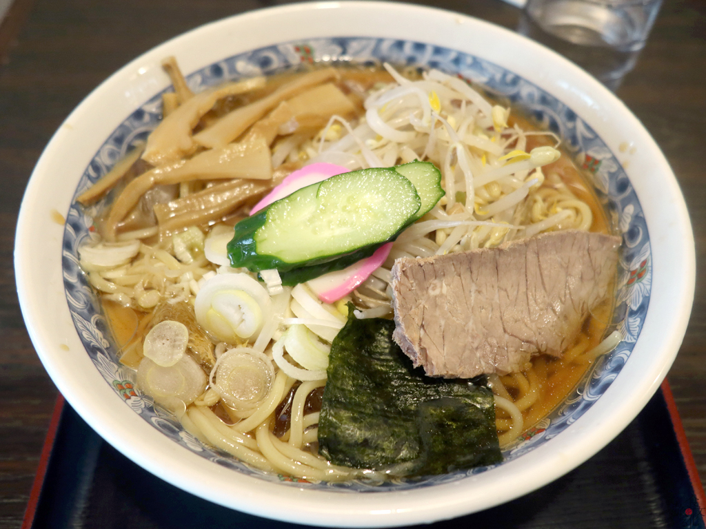 「栄屋本店」の冷やしらーめん