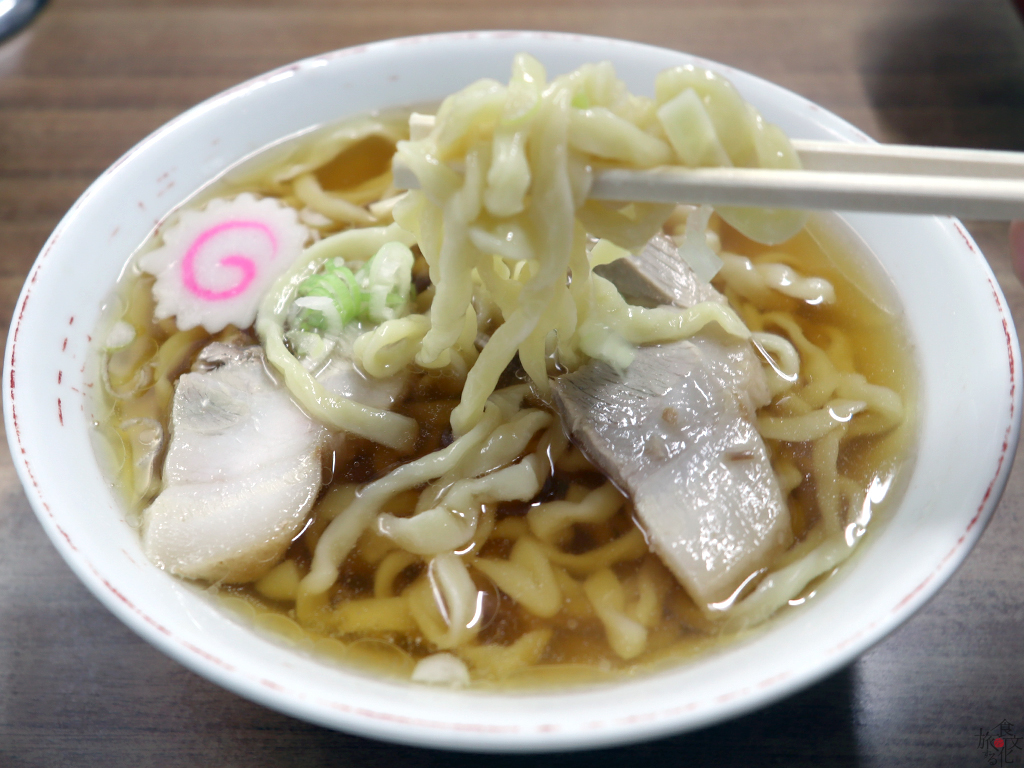 「食堂なまえ」はモチモチの麺が魅力