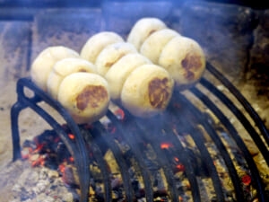 側面にも焼き目をつけていく
