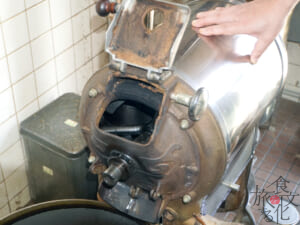 「機屋」の焙煎機