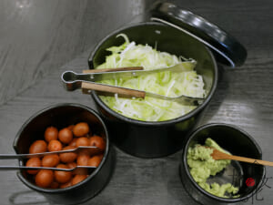 「小諸そば」は好みでねぎを入れられる