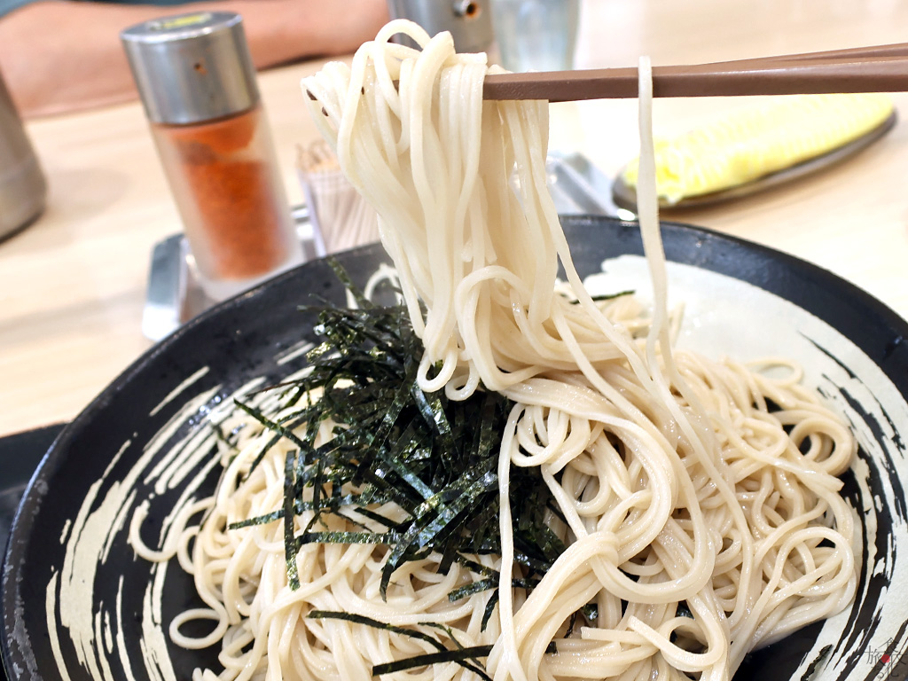 「三たて」のそば