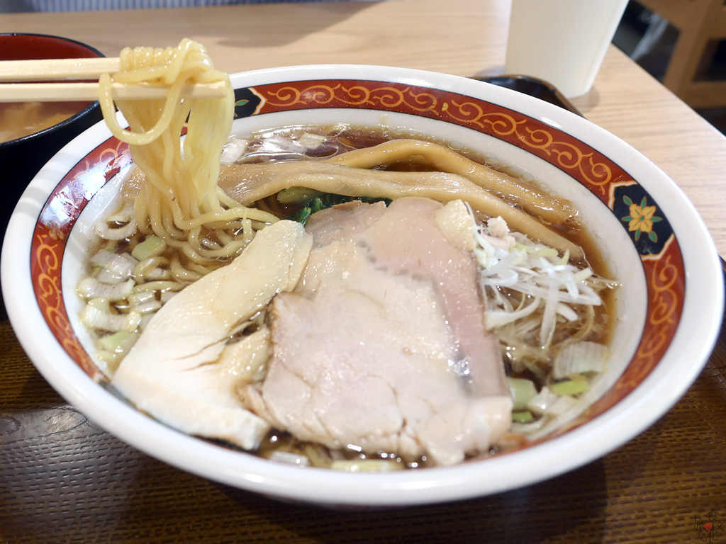 「特製壬生ラーメン壬生蘭々亭」の中華そば