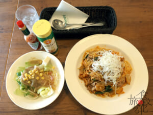 「本格的」と「大衆的」が同居